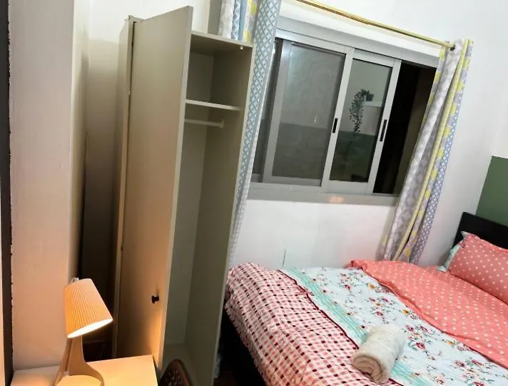 Double Bed Partition Room Near Mashreq Metro Dubai Privat bolig