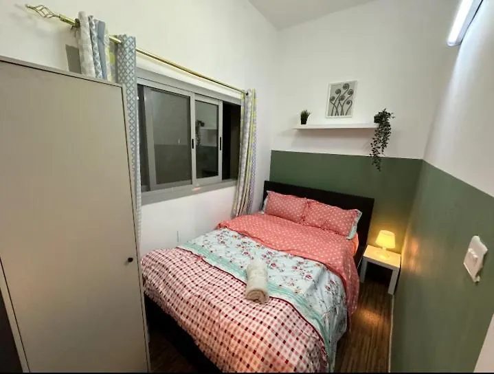 Privat bolig Double Bed Partition Room Near Mashreq Metro Dubai